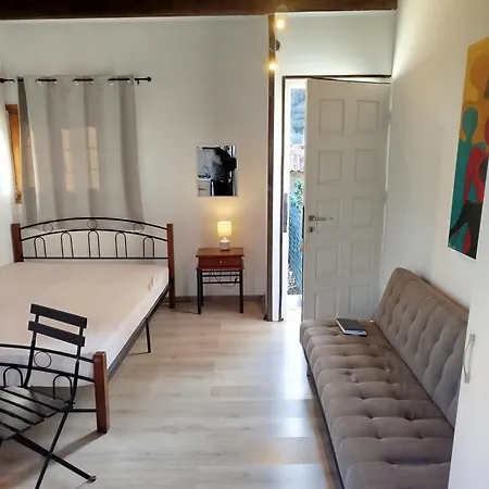 アパートホテル Porto Marina 2*
