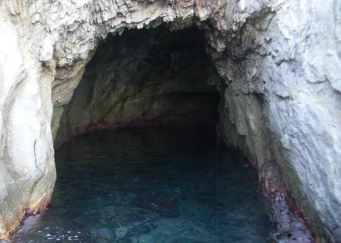 Porto Marina Skala Sikias