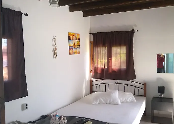 Porto Marina Skala Sikias
